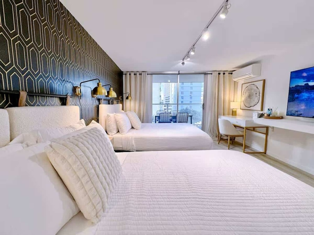 @ Marbella Lane- Trendy Waikiki Oasis Near Beach