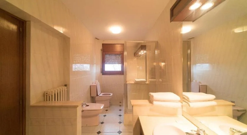 El Pi de Sant Just - Habitacions - Only Bed