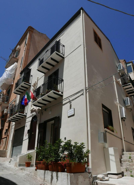 Opera Boutique Rooms