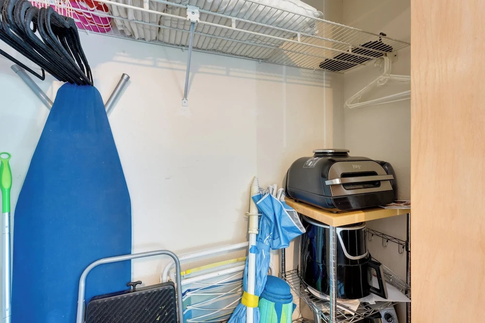 6 Mi to Honeymoon Island: Studio w/ Pool Access