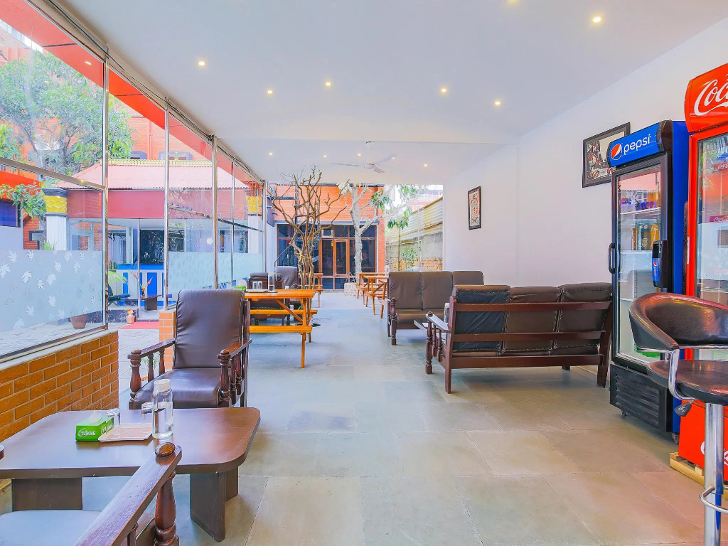 OYO 352 Hotel Konark Inn