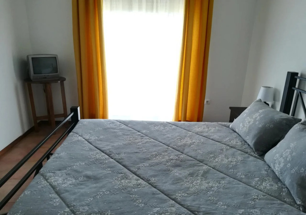 Vinas Place