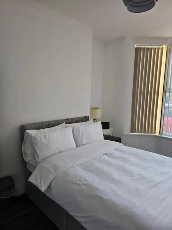 The Richmond Park Apartment