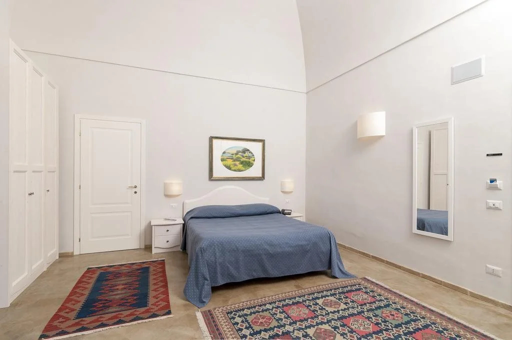 CASALE DOME 14&2, Emma Villas