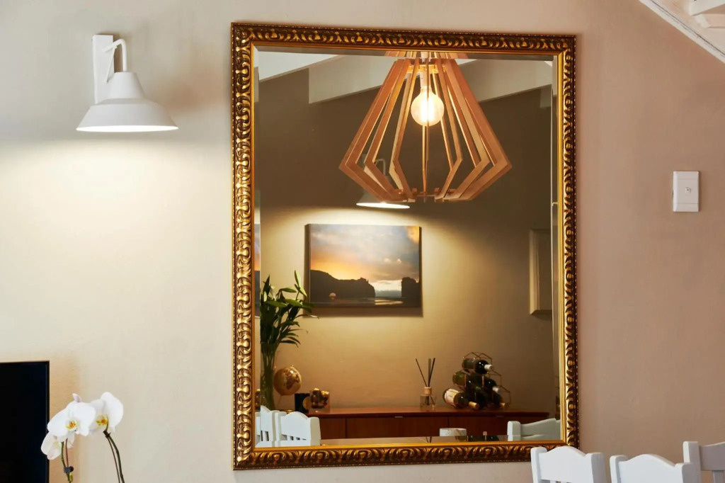 Luxurious & centrally located home away from home