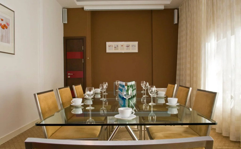 Mamaison Residence Diana