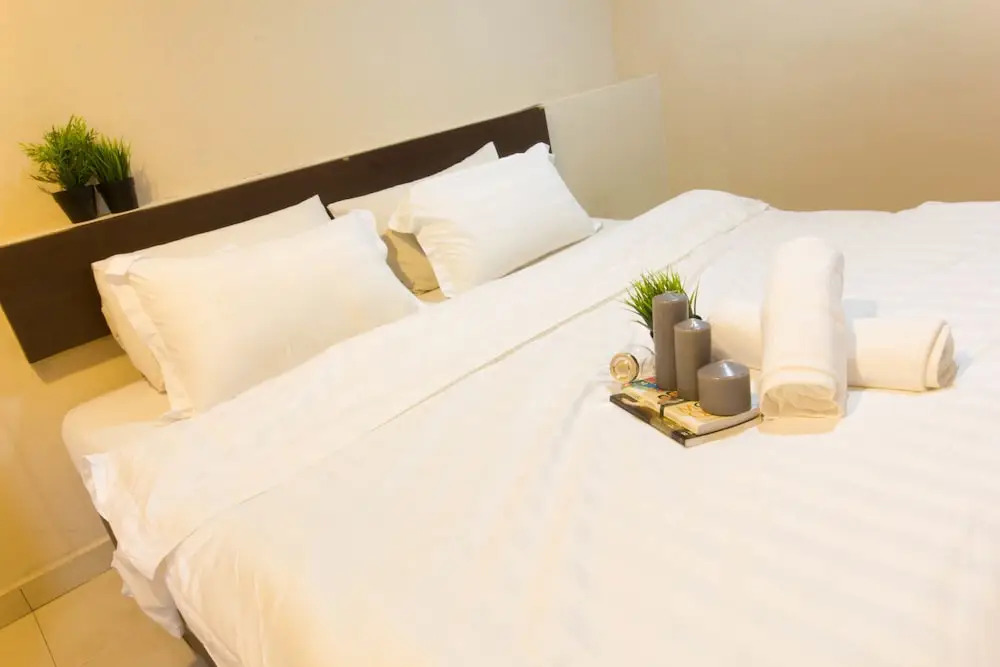 Three Top Hotel