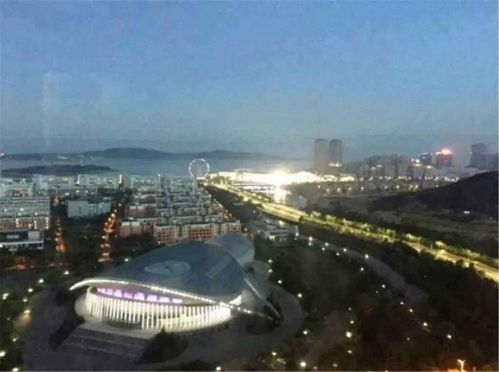 Xinlong Holiday Inn University of Petroleum