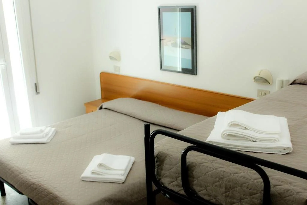 Hotel Leda