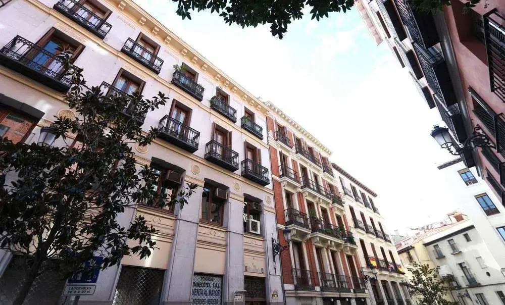 Silver Apartments Imperial