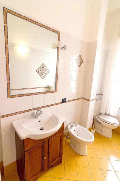 Apartment with 4 Bedrooms in Catania, with Wonderful City View, Furnished Balcony And Wifi