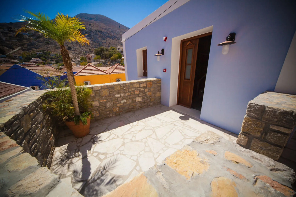 Kaminos Village