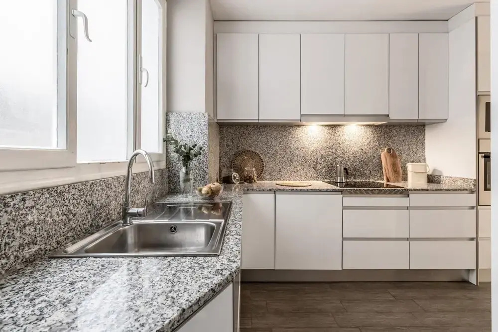 Real - 3 Bedroom and Terrace in Almagro