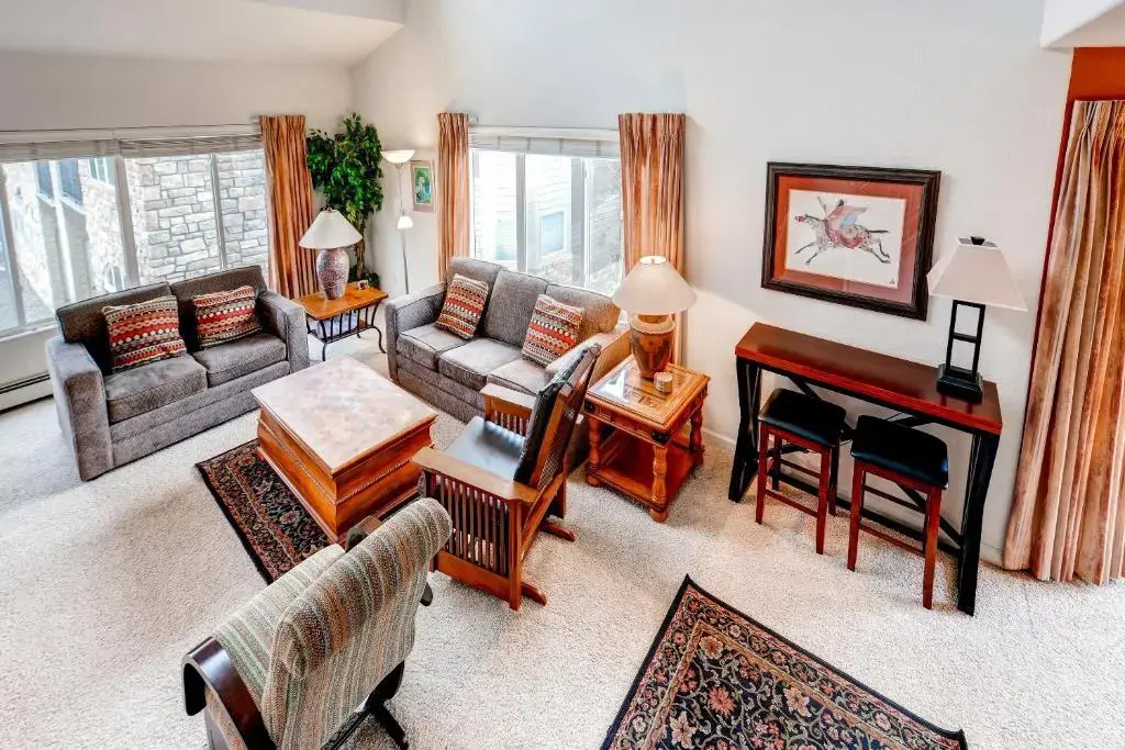 Three-Bedroom Spacious Condo 206 at Bay Club