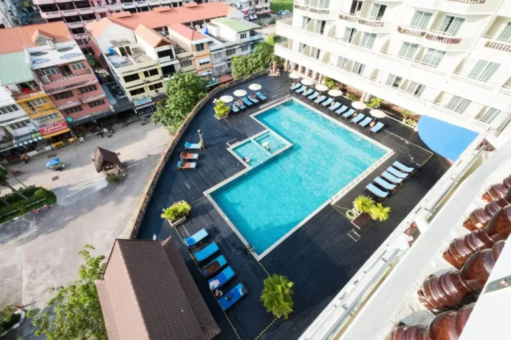 Jomtien Thani Hotel