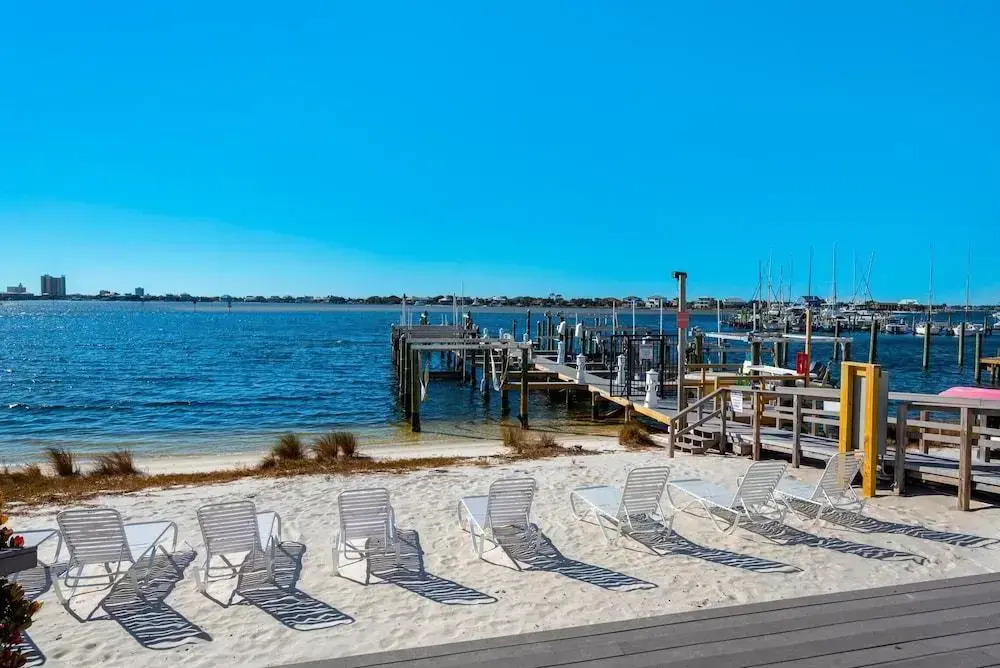 South Harbour 4E