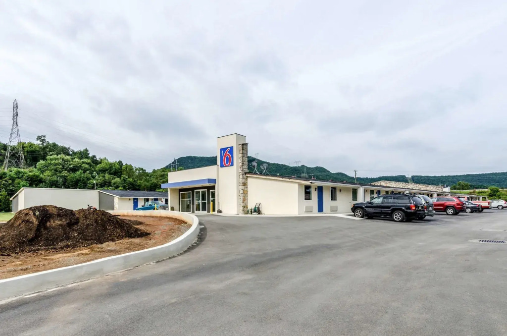 Motel 6-Troutville, VA