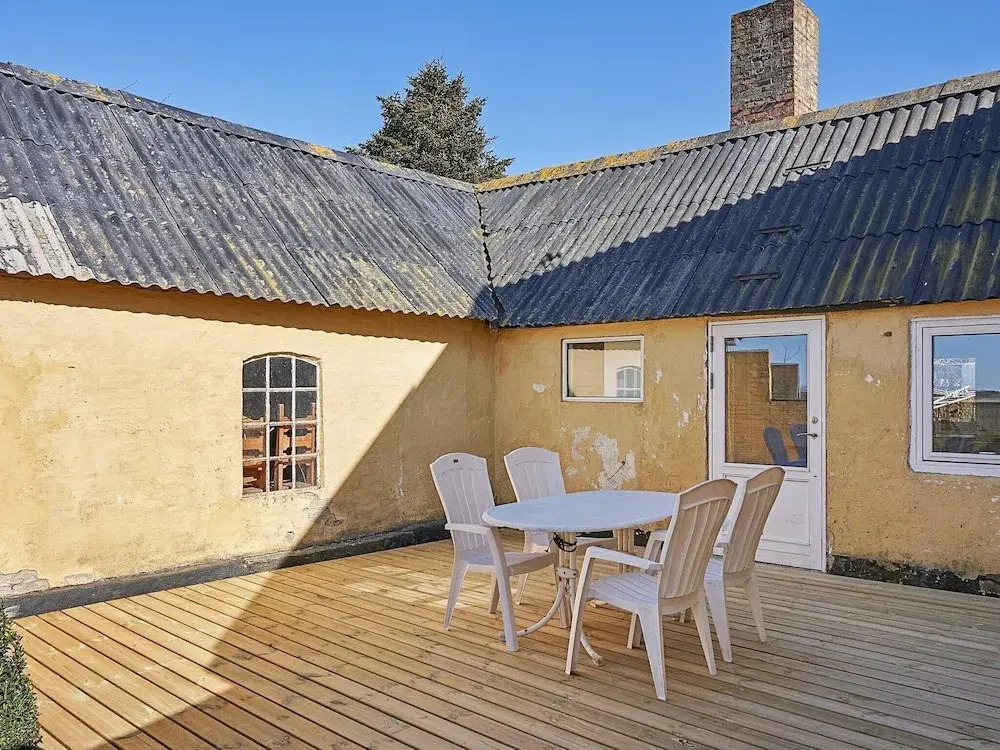 8 Person Holiday Home in Rø Gudhjem