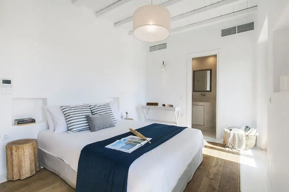 Villa Blue - White by Thea-concept