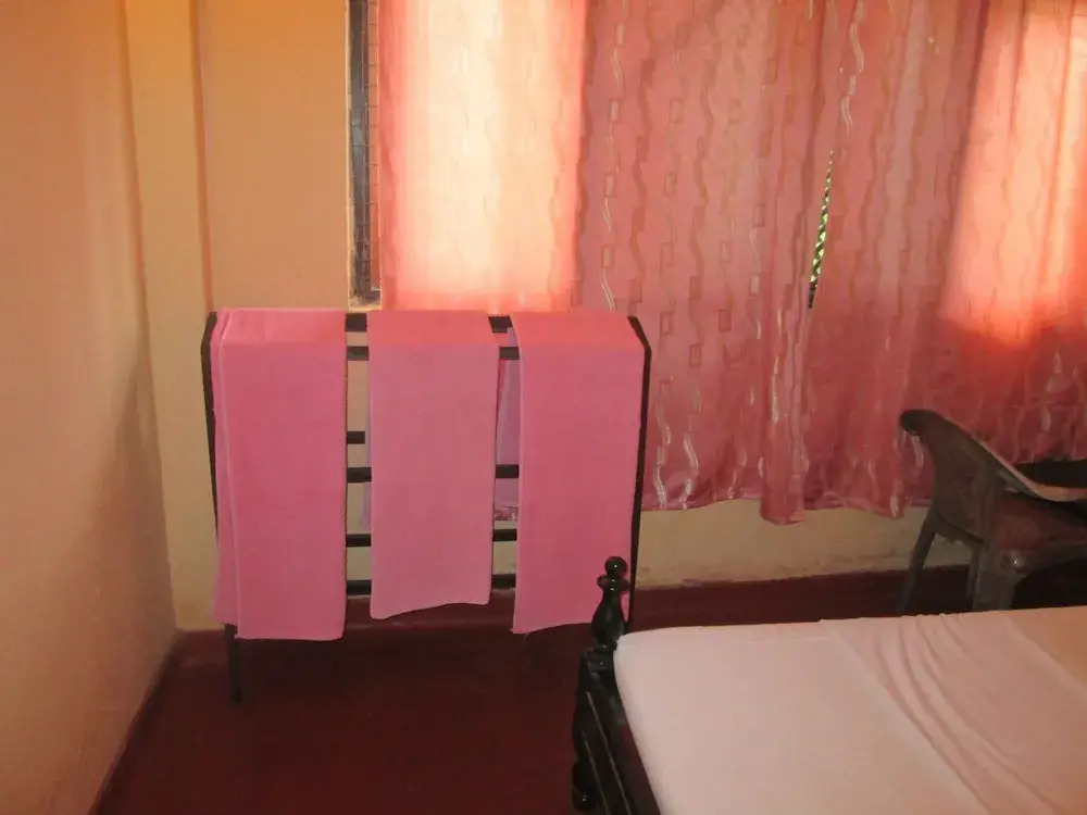 Shahira Hotel