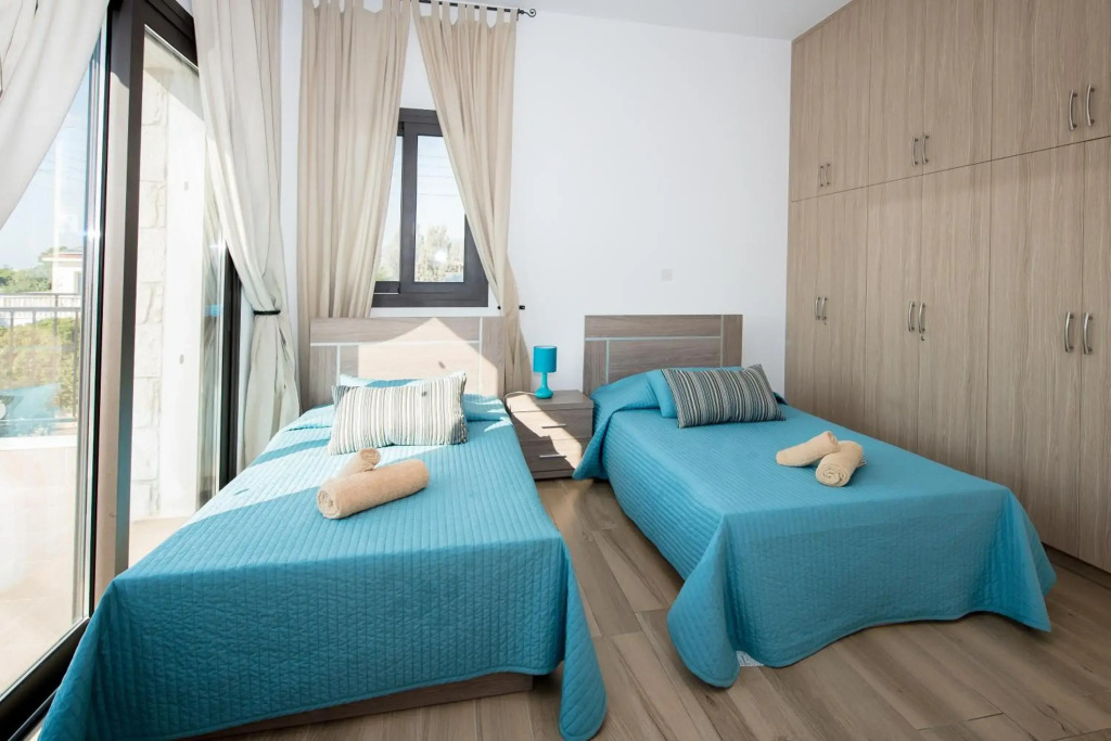 Serenity Villa with Private Pool - 200m to Sea or Beach