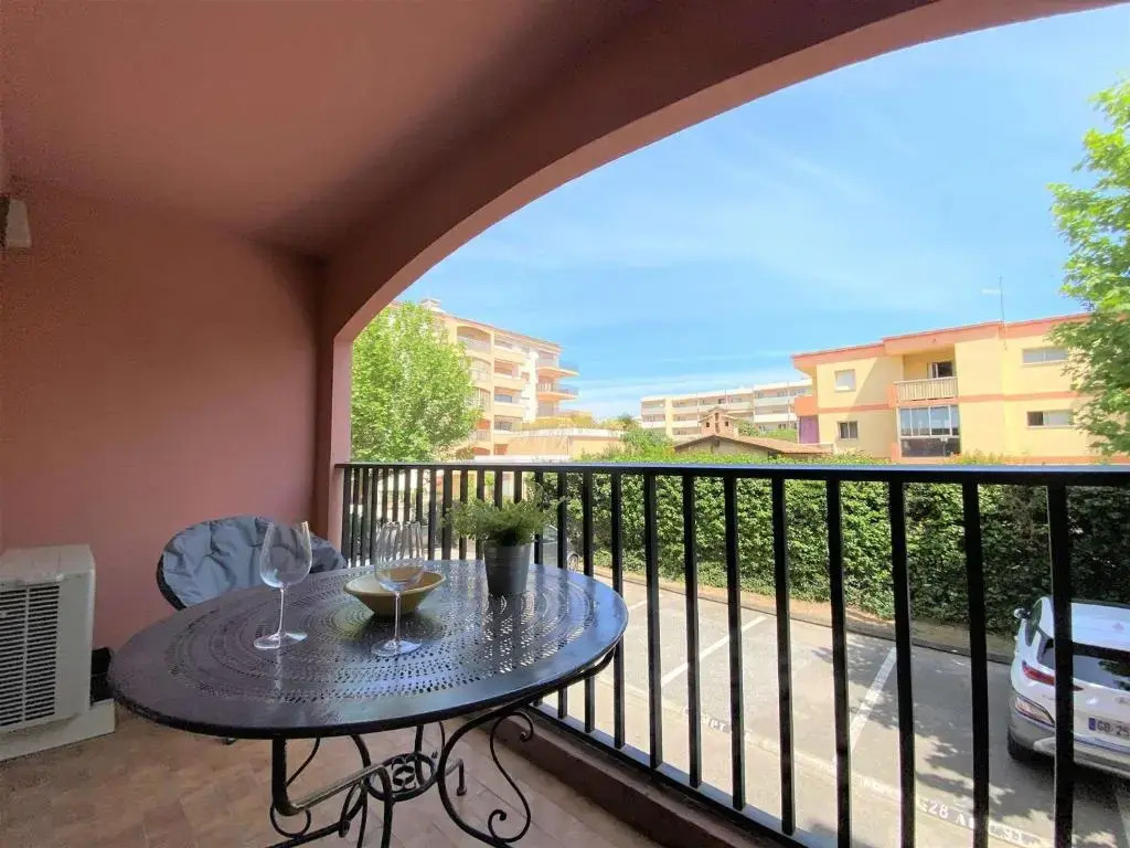 Appartement Sainte-Maxime, 2 pièces, 4 personnes - FR-1-226-487