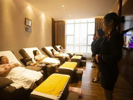 Crown Century Hotel