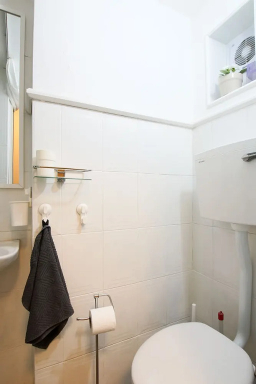 Classic studio Apt in heart of Tel Aviv