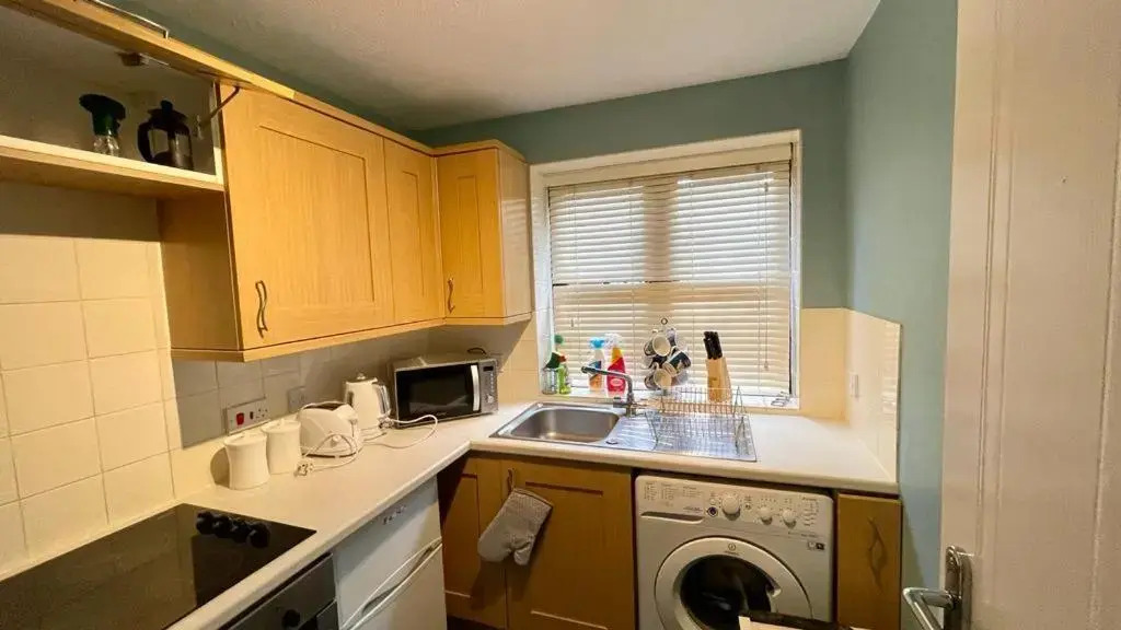 RiverView 1 Bed Apartment with Parking by CozyNest
