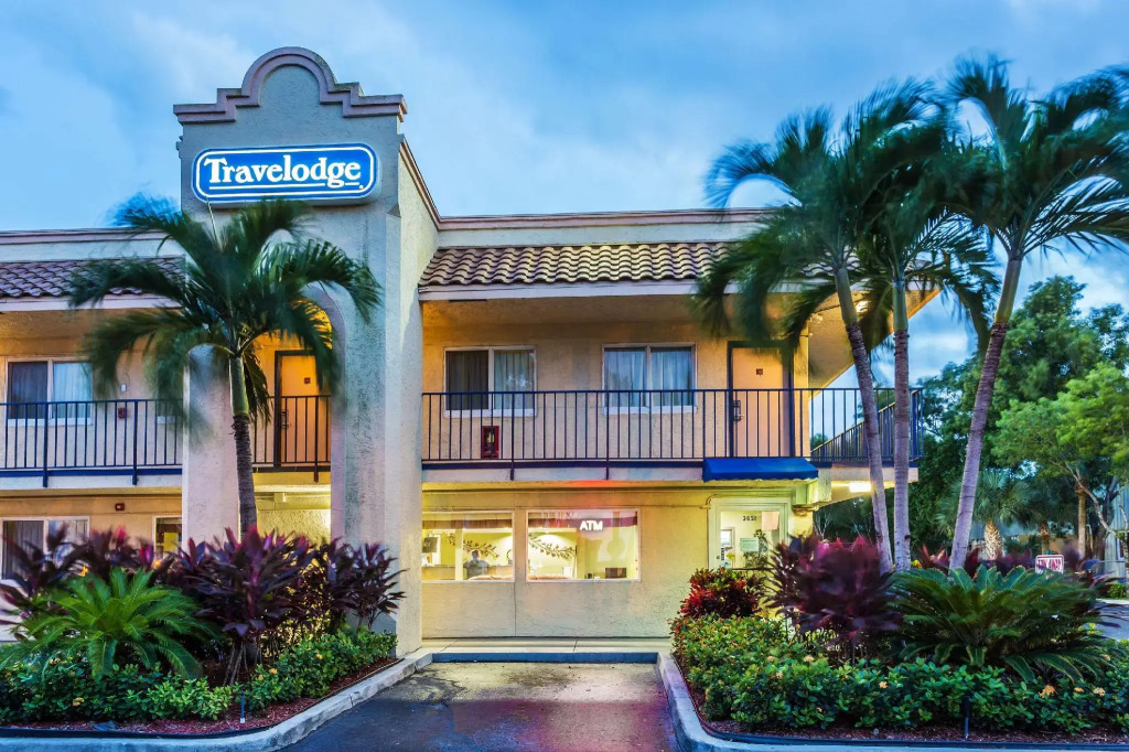 Motel 6 Riviera Beach FL
