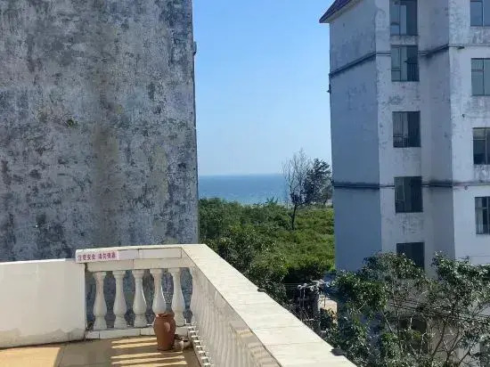 Weizhou Island Moro Courtyard (Colorful Beach Branch)