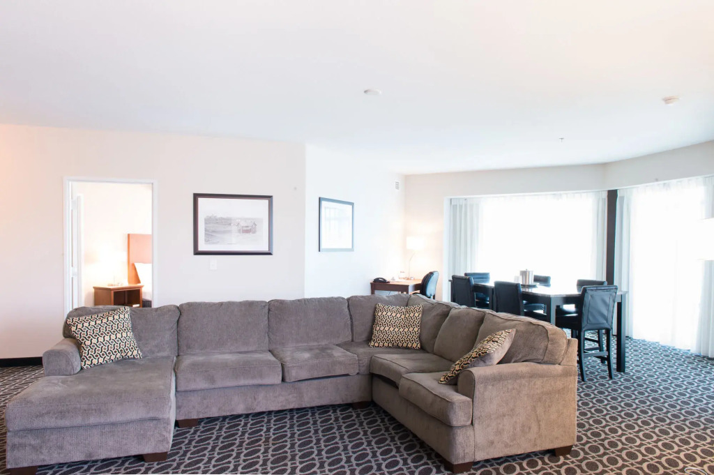 Bluemont Hotel