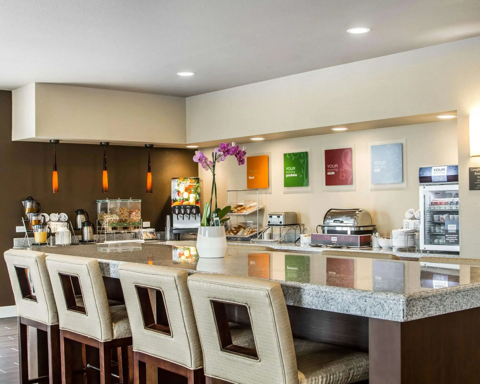 Comfort Suites Woodland - Sacramento Airport