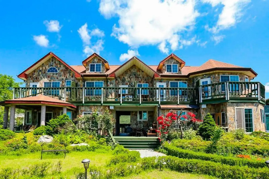 Ganghwado Farms House
