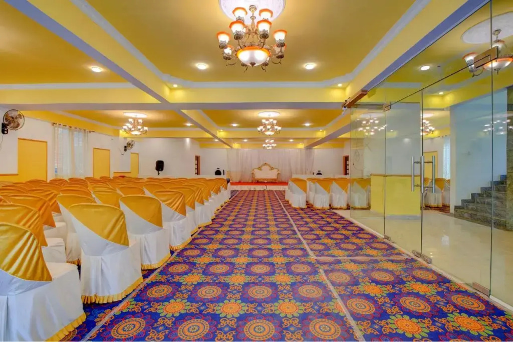 Krishna's Landmark Business Hotel