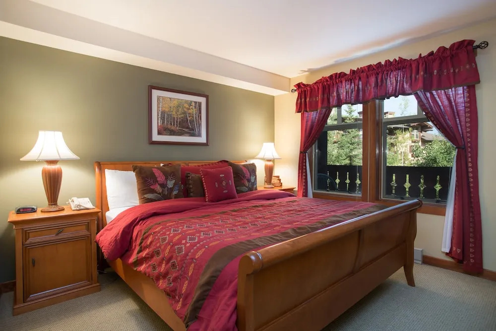 2203 - One Bedroom + Den Standard Eagle Springs East 1 Condo by RedAwning