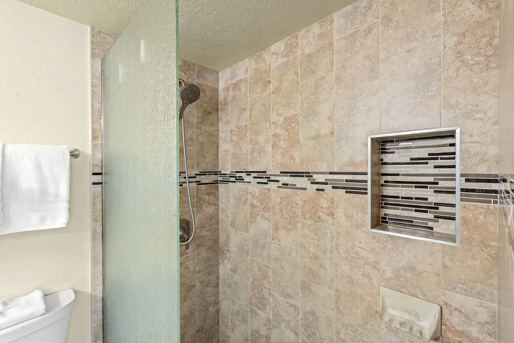 Kamaole Sands 10-307, Ocean View, Large Lanai, Twin Murphy Beds, Split-ac, Wi-fi