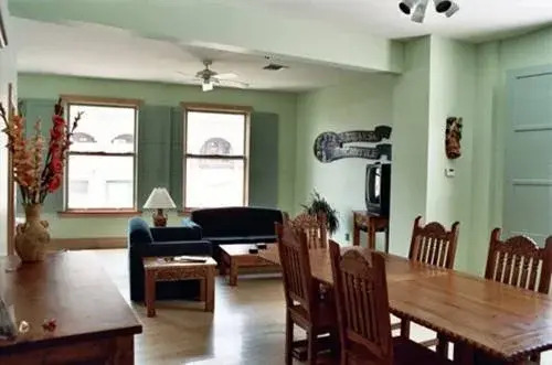 Canyon Rose Suites