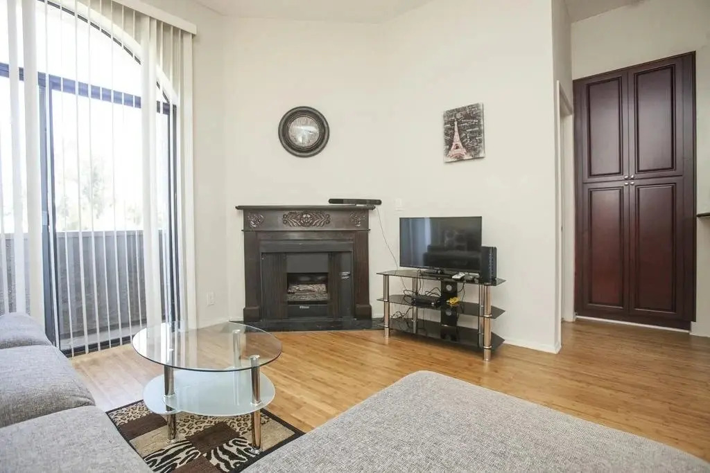 Master Housing - Strathmore Regency Apartments