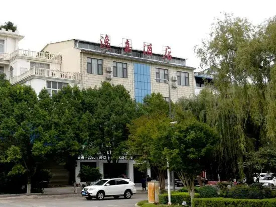 Yijia Hotel