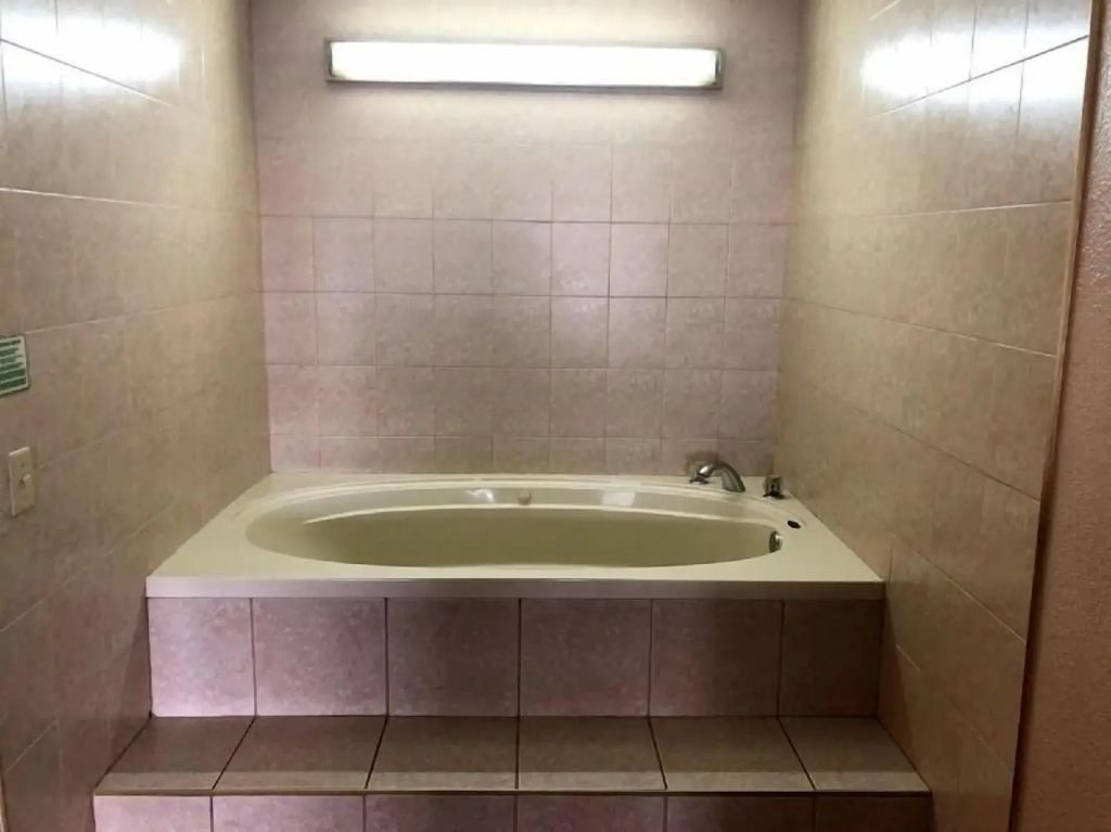 Legacy Inn - Gallatin