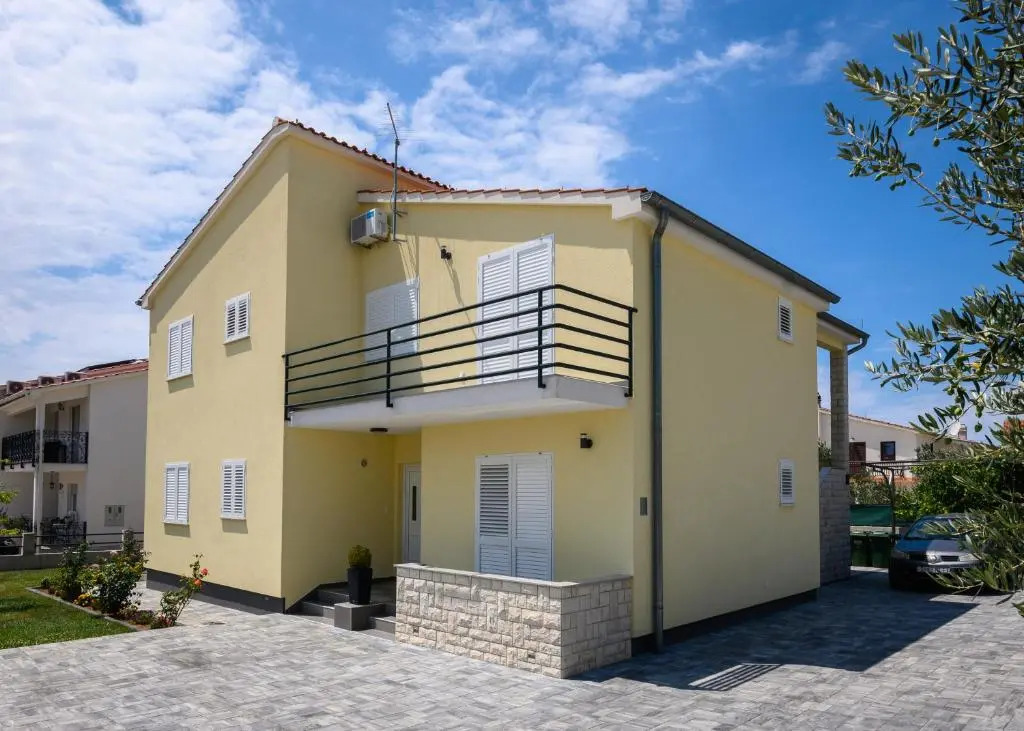 Apartments Blatančić