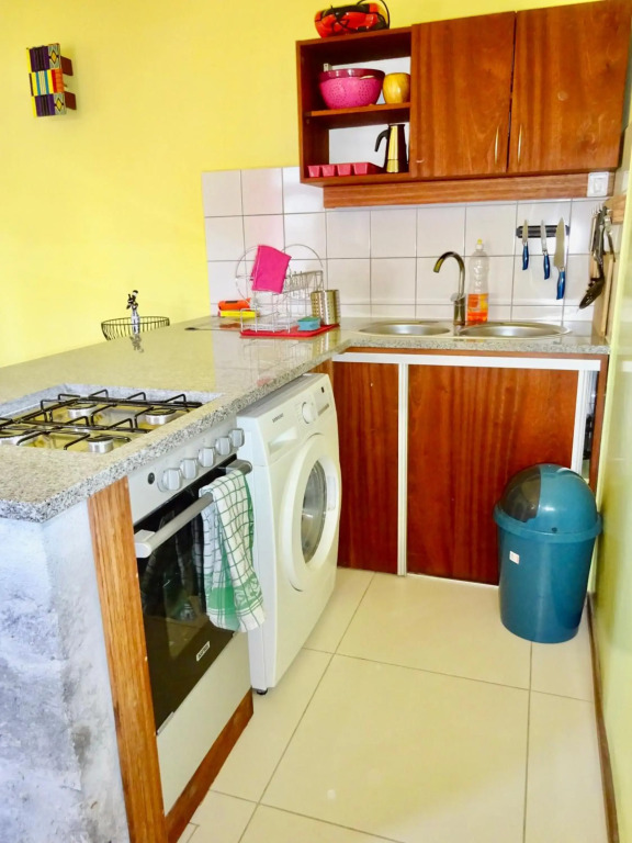 Apartment with sea view near the beach and the village center