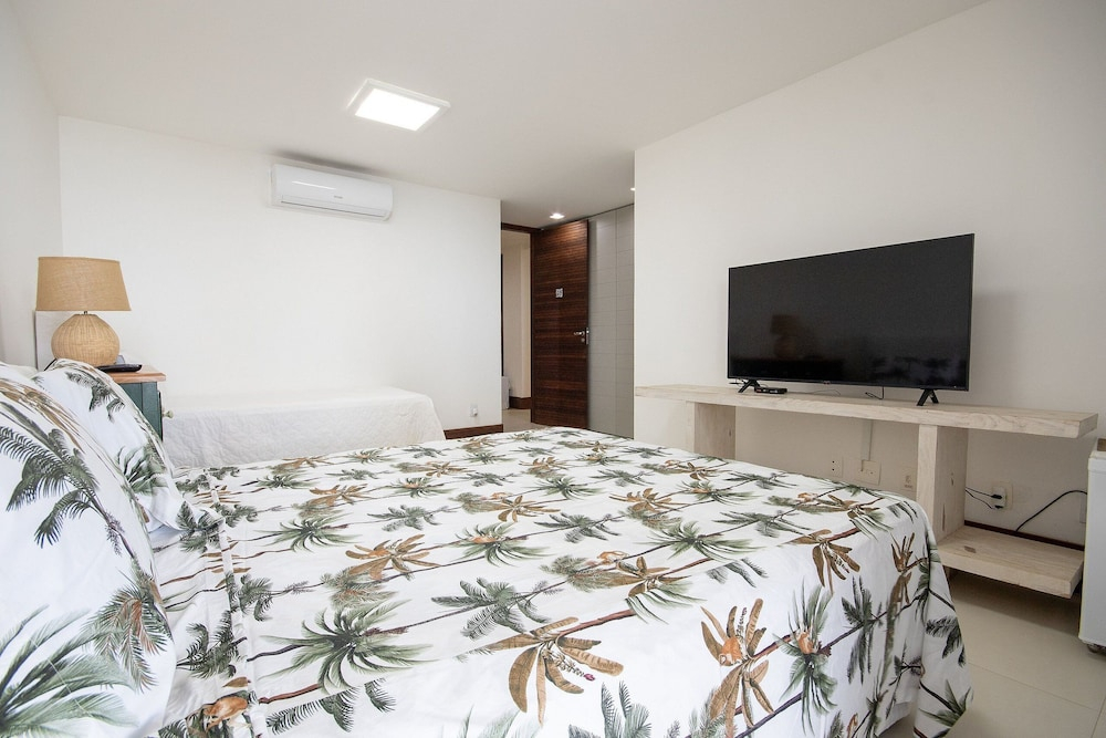 Casa dos Corais - Foot in the Sand by Carpediem