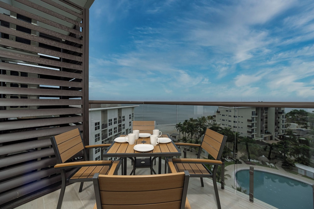 Ventanas del Mar by Playa Caracol Resort