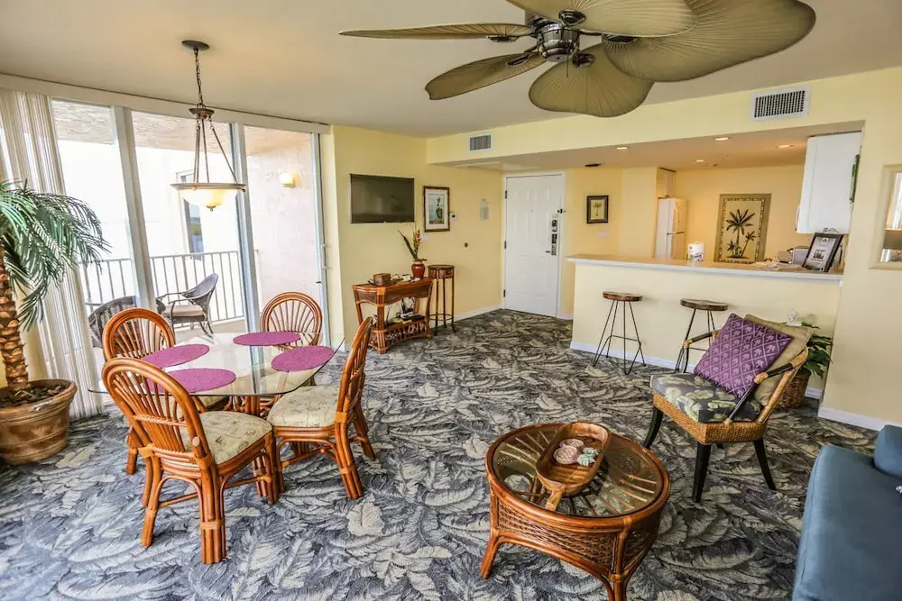 Lovers Key Resort 704