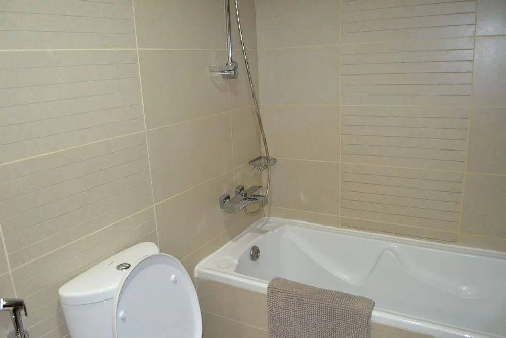 Ascapes Goldcrest Executive