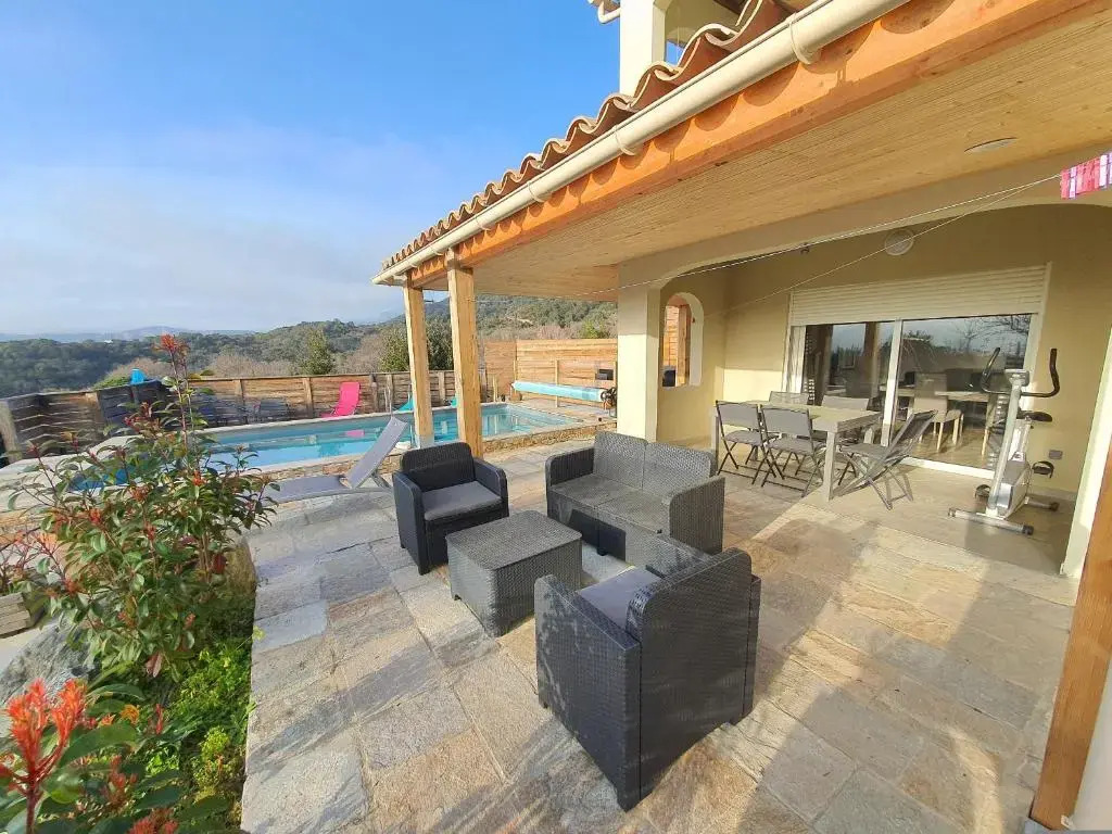 Appartement Piovanacce - T3 avec pisicne privée 10min de Saint-Florent