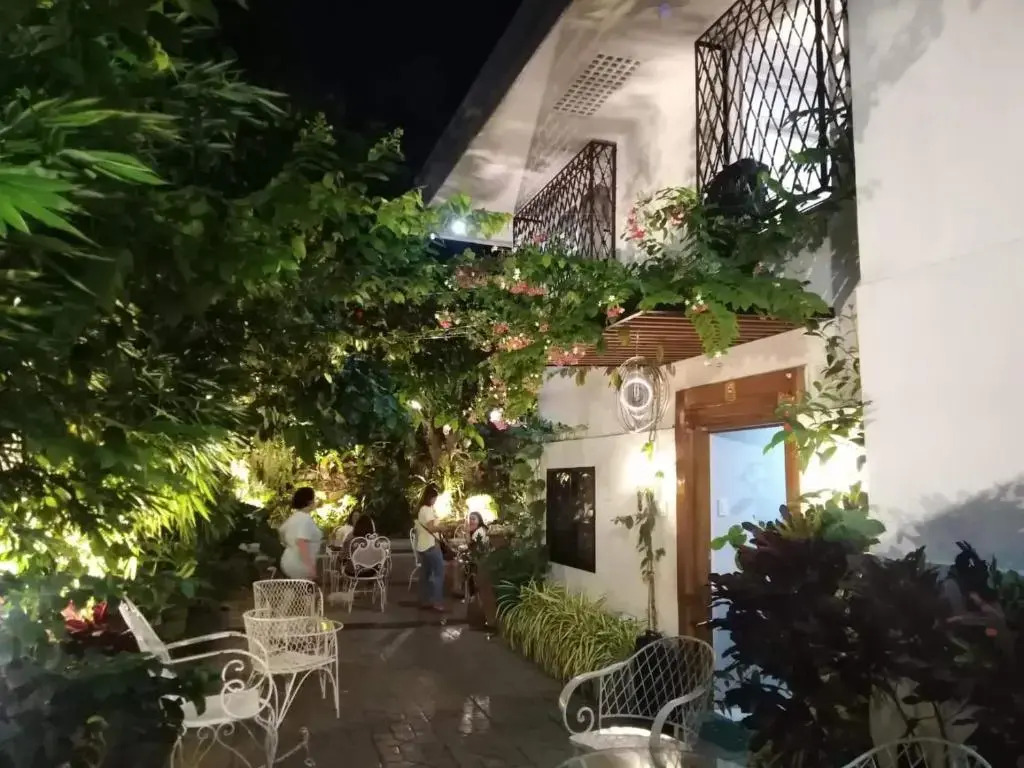 Courtyard Hotel