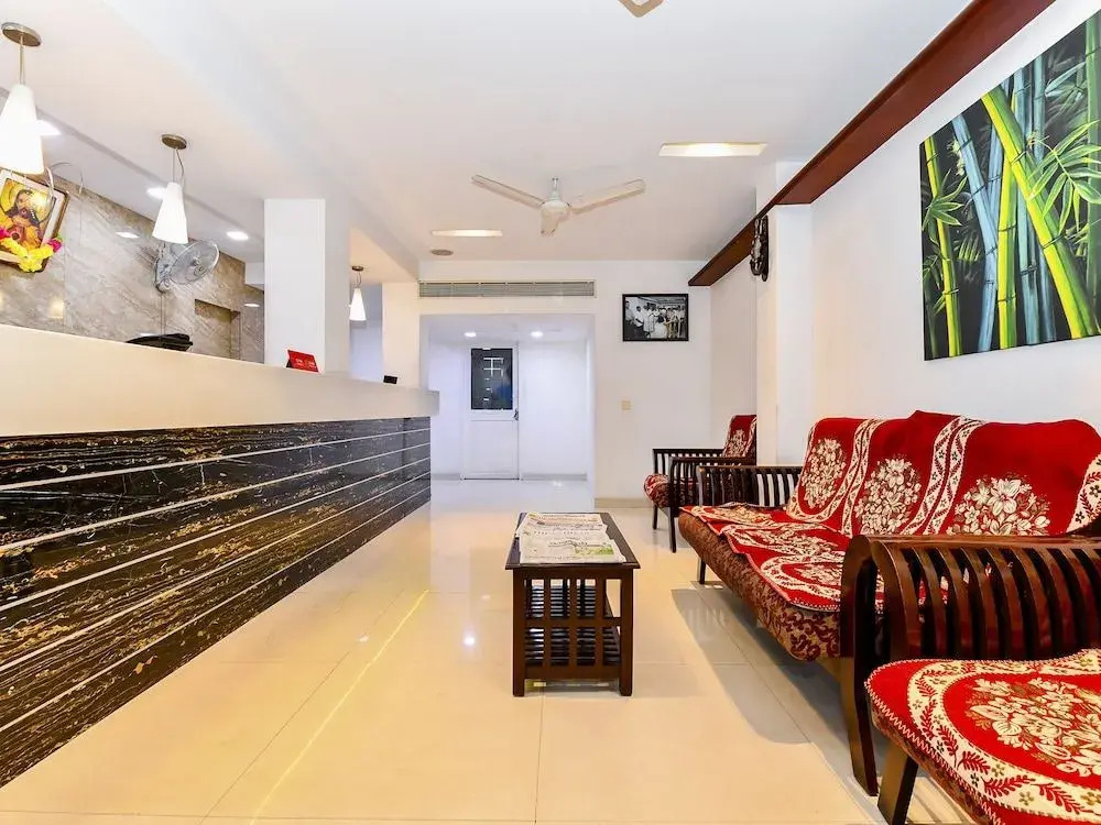 OYO 28129 Hotel Mjm International